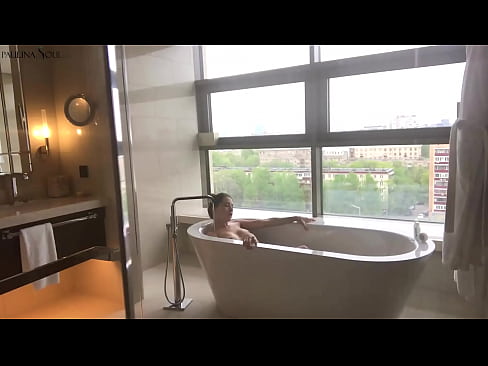 ❤️ Enorme babe die hartstochtelijk haar poesje aftrekt in de badkamer ❤️ Super porn at nl.onlyhdporn.ru ❤