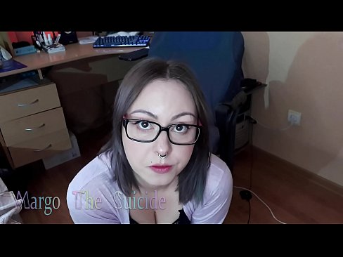 ❤️ Sexy meisje met bril zuigt Dildo diep op camera ❤️ Super porn at nl.onlyhdporn.ru ❤